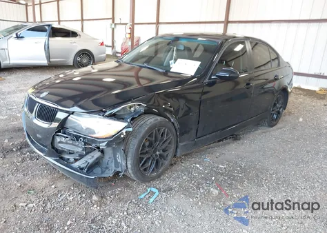 2006 BMW 325Xi z USA, uszkodzony, nr VIN WBAVD13596KV08615